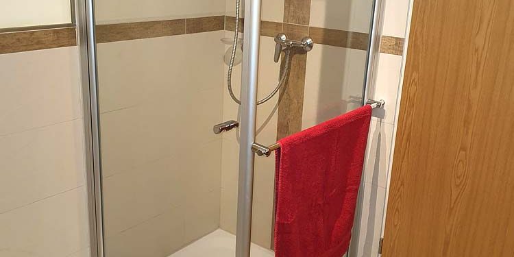 Badezimmer Apartment 2